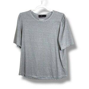 Pomander Place Gray Stripe Tee Size Large